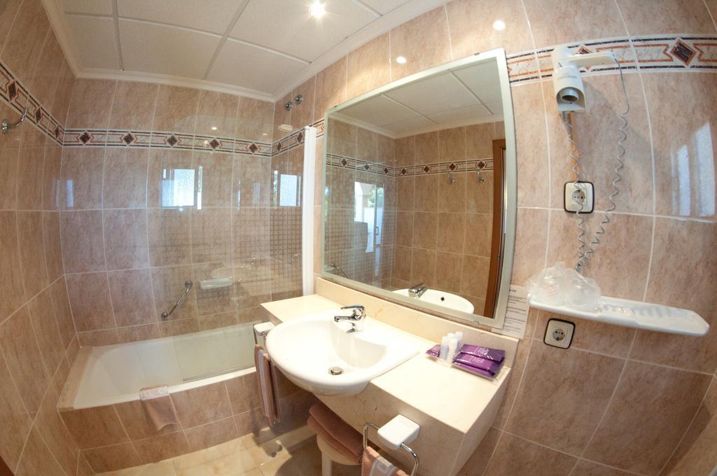 Hotel Cala Gat Кала Ратьяда Экстерьер фото