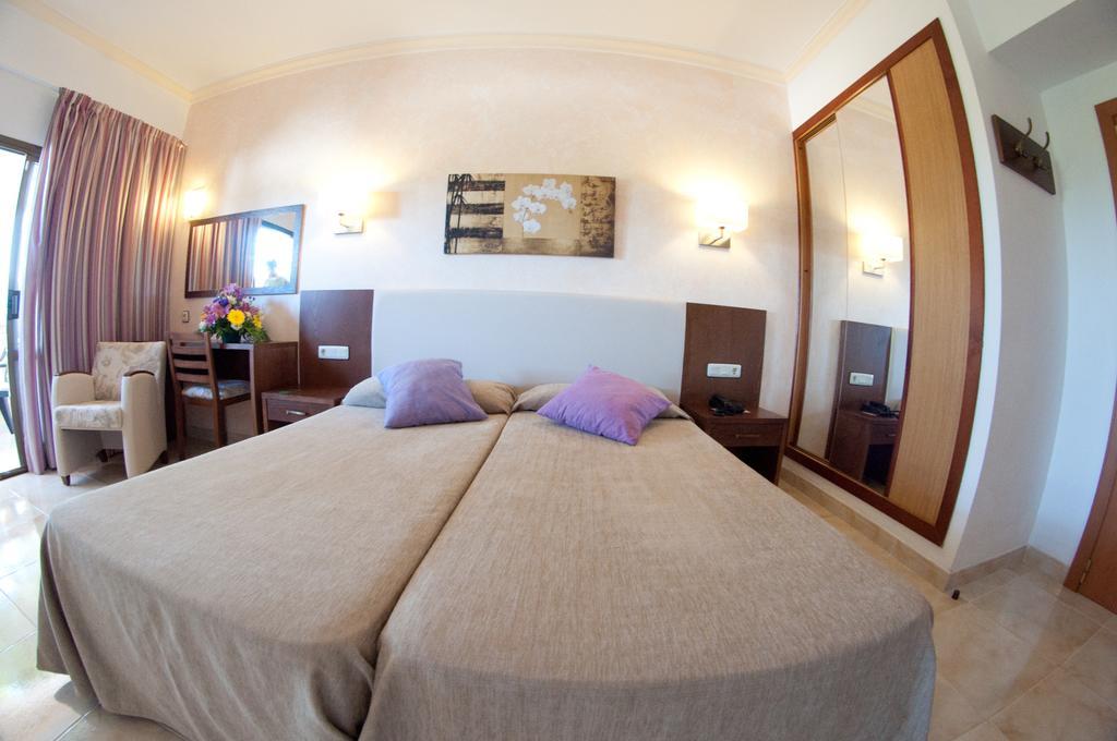 Hotel Cala Gat Кала Ратьяда Экстерьер фото